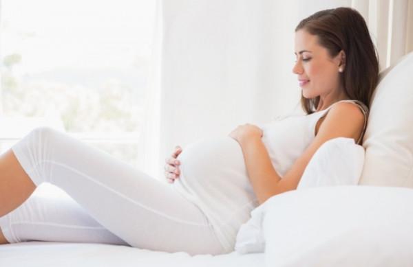 同樣懷孕,有人孕吐嚴重而有人卻沒有反應,過來人:吐是件好事 同樣懷孕,有人孕吐嚴重而有人卻沒有反應,過來人:吐是件好事