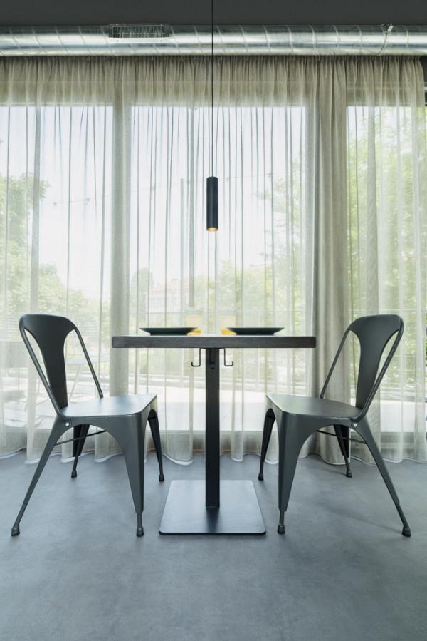 粗獷風的咖啡館