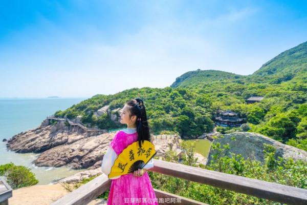 金庸小說裡出現的神仙之境，可以拍一部浪漫大片