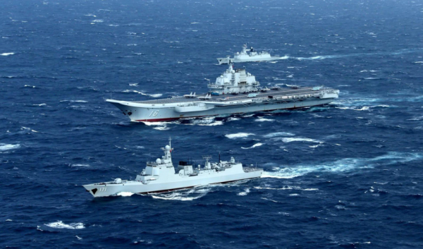 美出動上萬兵力，演練切斷我航母的東出要道，並再次對臺出售武器