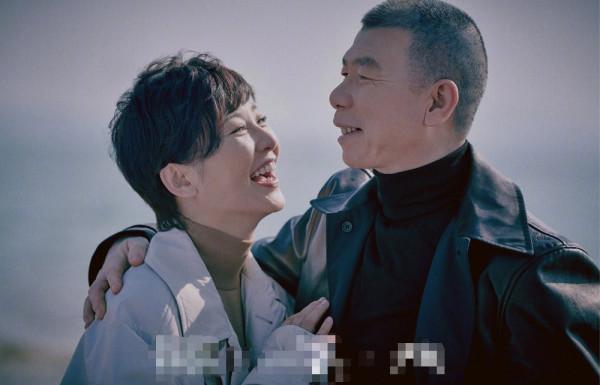 被馮小剛渣了又渣,徐帆卻覺得幸福,因寵丈夫被罵,徐帆冤不冤? 被馮小剛渣了又渣,徐帆卻覺得幸福,因寵丈夫被罵,徐帆冤不冤?