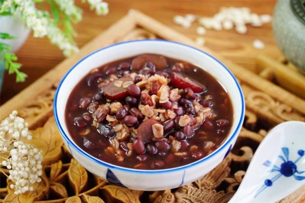 明日小寒,別忘了“燉3肉、煲3湯、熬3粥”,天寒了,早吃早受益 明日小寒,別忘了“燉3肉、煲3湯、熬3粥”,天寒了,早吃早受益