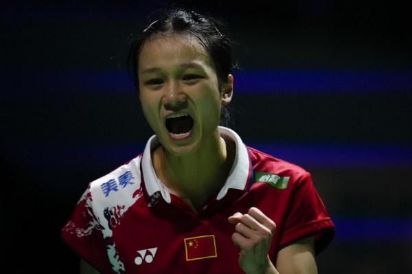 體壇聯播｜杜蘭特歐文被曝患新冠，40歲吳慶中超進球破紀錄