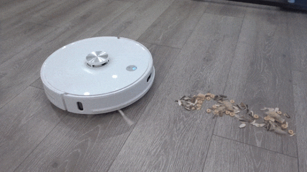 小白集塵掃地機器人V2 UV版測評：除菌無需親自動手