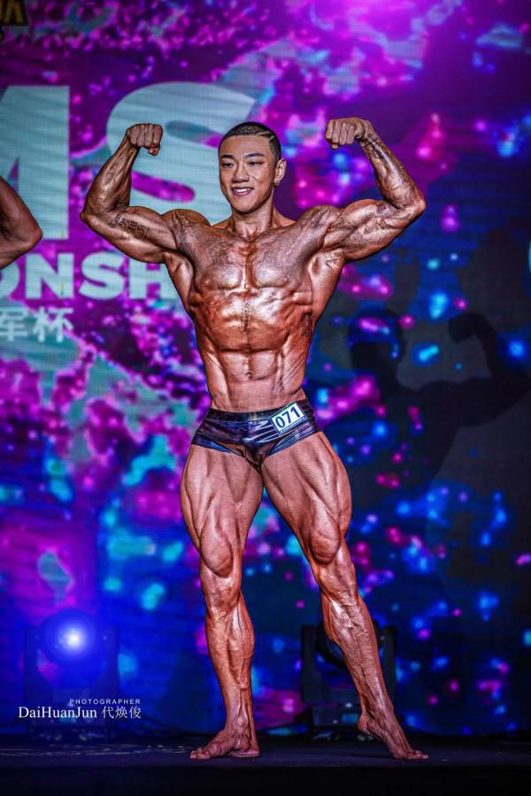 健身榜樣|胃癌帶給他20cm傷疤靠健美重塑鋼鐵之軀,鐵血戰士王寅 健身榜樣|胃癌帶給他20cm傷疤靠健美重塑鋼鐵之軀,鐵血戰士王寅