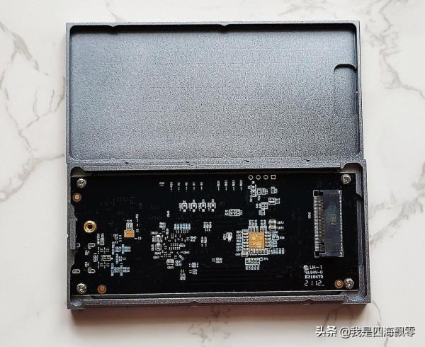 三星PM981a 512GB搭配尤大師USB4魔方硬碟盒且看雷電4介面搶先測