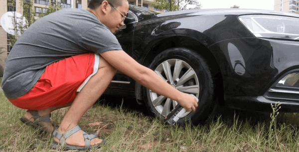 高層小區30分鐘自己洗車教程！普通車主的省錢福音