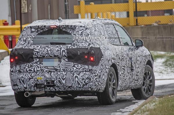 有望提供7座佈局 福特全新SUV路試諜照曝光