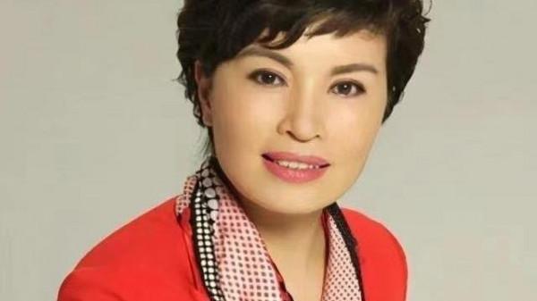 央視國臉李瑞英：《新聞聯播》開播前聽聞兒子墜樓，含淚堅守崗位