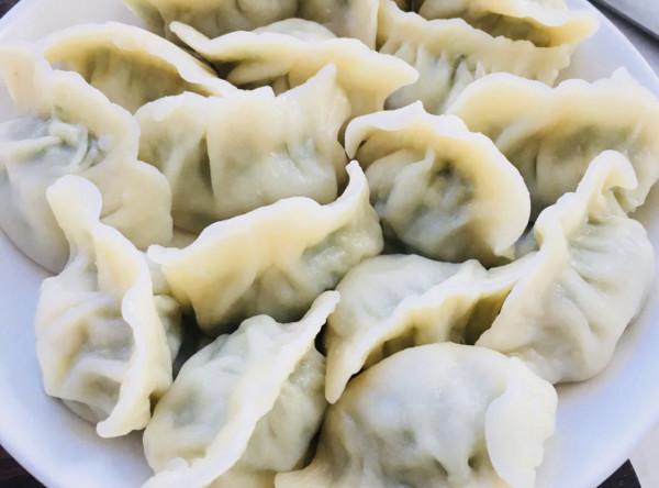 明日冬至包餃子，調餡牢記“4放3不放”，無論啥餃子，都香嫩可口