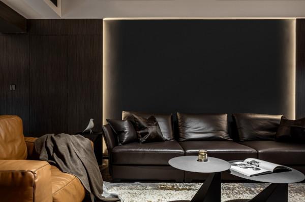 100平現代三室，高階灰+愛馬仕橙，內斂與張揚營造出不一樣的氛圍