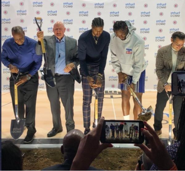 卡椒合體！出席快船新球館奠基，戈登不滿火箭，美媒重排20年選秀