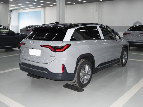 【幫你選車】純電燃油之爭 同樣四十萬出頭 選蔚來ES6還是寶馬X3