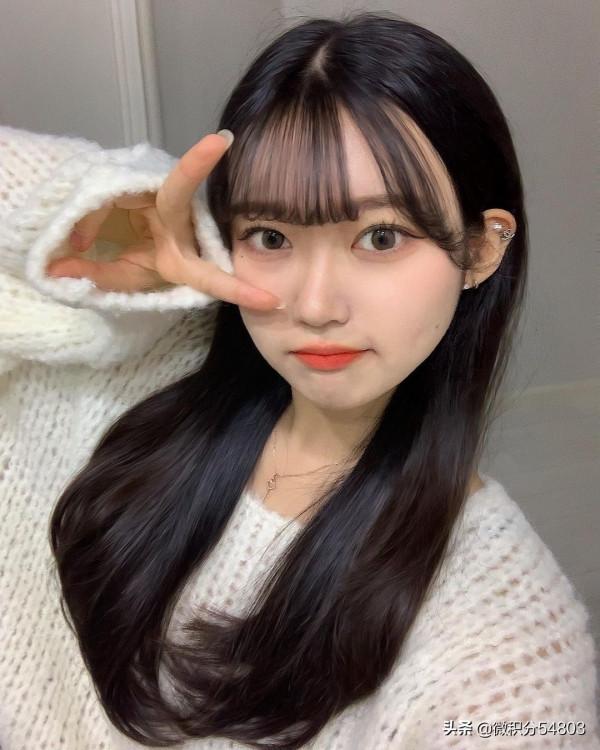 18歲「韓國高中生」短髮打扮又甜又可愛 大家想回去和她一起重讀 18歲「韓國高中生」短髮打扮又甜又可愛 大家想回去和她一起重讀