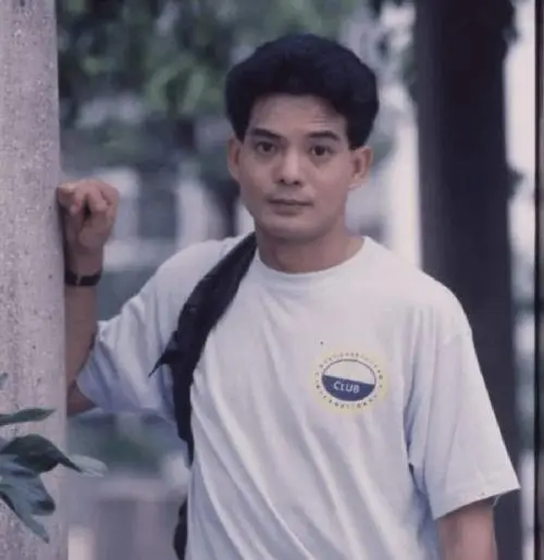 靠演《天龍八部》爆紅，炒股虧千萬，“鳩摩智”李國麟如今怎樣了