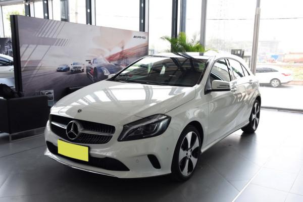 2017款賓士A級改裝大尺寸中控屏，實現更好的使用效果！