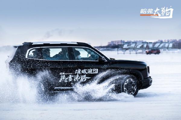 哈弗大狗提醒您出門要繼續帶好口罩哦