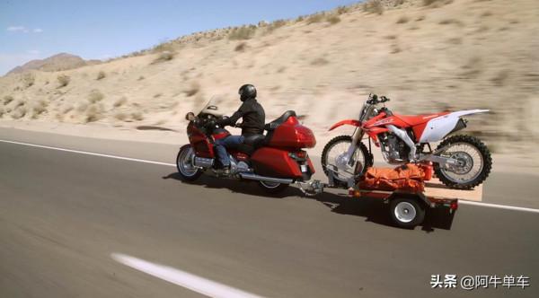 當摩托車有了“牽掛”，何處他鄉，皆是故鄉