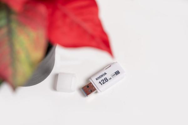 雙11選購哪款隨身碟好?大容量鎧俠隼閃U301夠實惠 雙11選購哪款隨身碟好?大容量鎧俠隼閃U301夠實惠