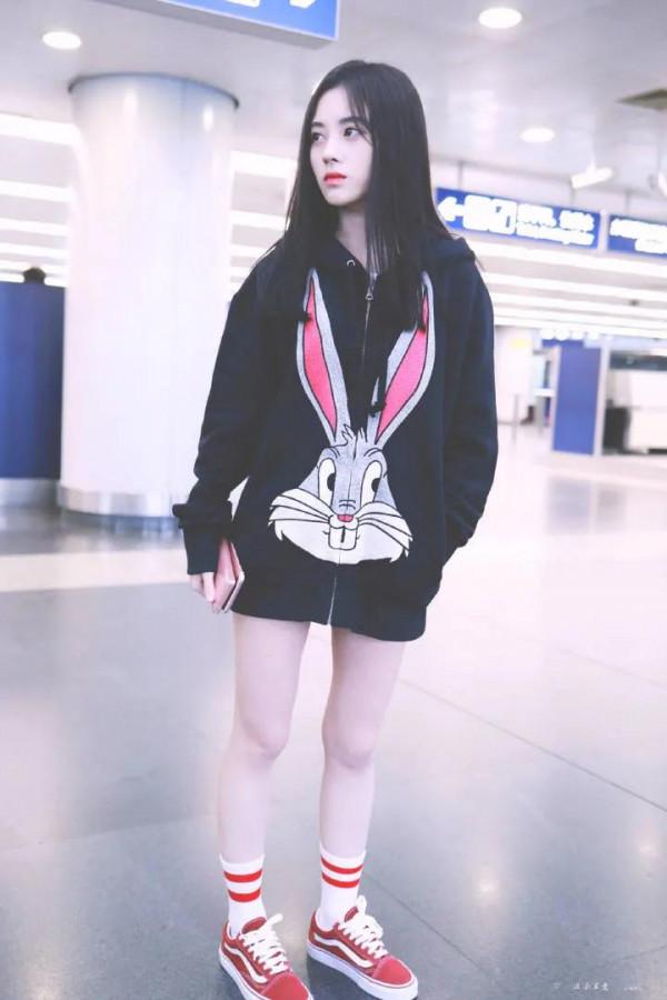 小個子怎麼穿搭?鞠婧禕教你穿出不一樣的freestyle 小個子怎麼穿搭?鞠婧禕教你穿出不一樣的freestyle