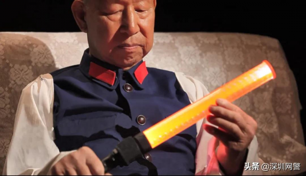 初代交警什麼樣? 初代交警什麼樣?