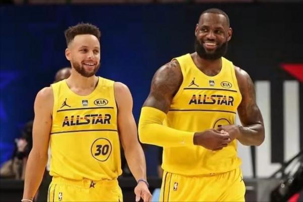 明明都是球星，詹姆斯為什麼喜歡招募？庫裡卻可以讓杜蘭特來投