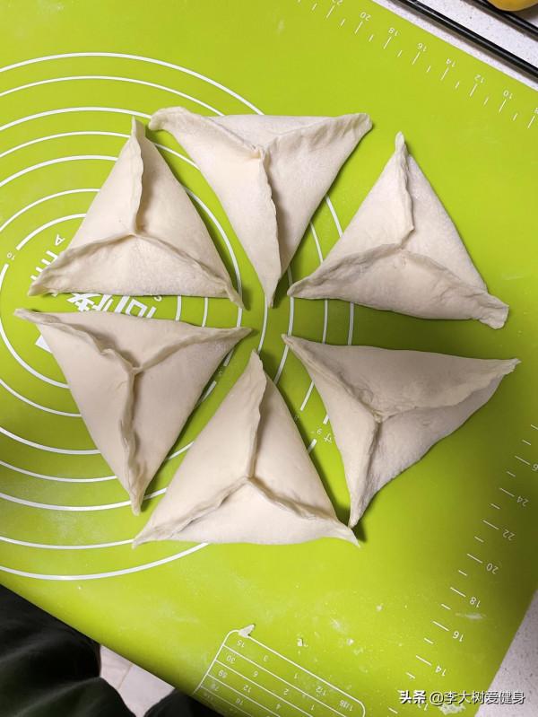 麵粉這樣做,比外面買的還好吃(糖三角做法) 麵粉這樣做,比外面買的還好吃(糖三角做法)