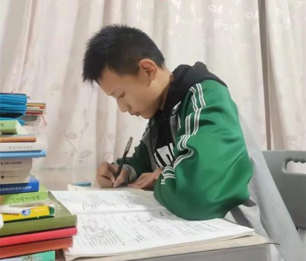 一個男生“雙減”後的經歷…