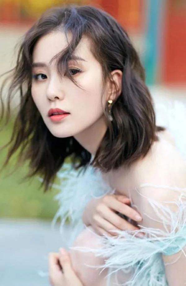 劉詩詩生圖顏值太抗打了，美哭了嗚嗚嗚