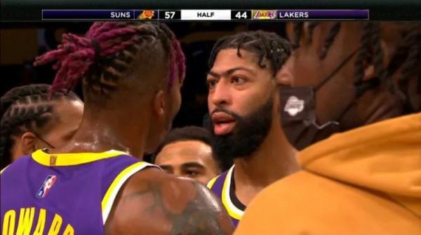 NBA晚報:76人交易電話打遍聯盟除了籃網,濃眉、火花表面和解 NBA晚報:76人交易電話打遍聯盟除了籃網,濃眉、火花表面和解