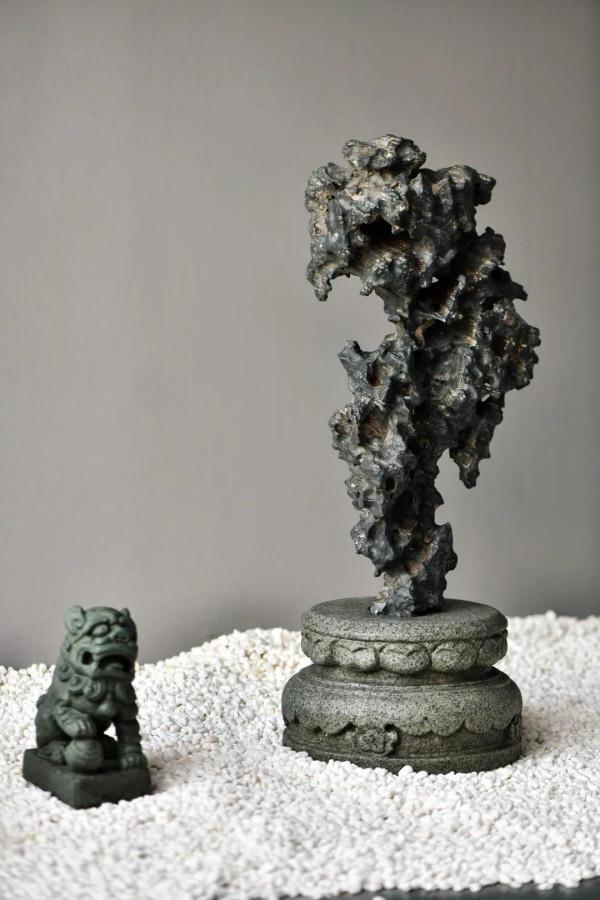 清供｜黑太湖 青石座