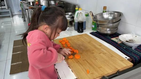 親近自然 收穫快樂——南獨樂河幼兒園小農場豐收啦 親近自然 收穫快樂——南獨樂河幼兒園小農場豐收啦