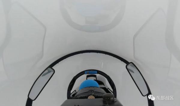 一切為了實戰！複雜氣象條件下展開自由空戰