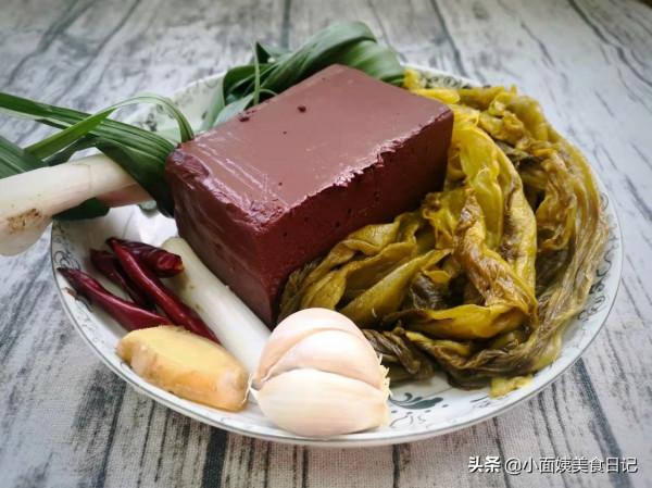 天冷時,一定要吃這道暖身菜,酸爽開胃,沒放肉,卻比肉還好吃 天冷時,一定要吃這道暖身菜,酸爽開胃,沒放肉,卻比肉還好吃