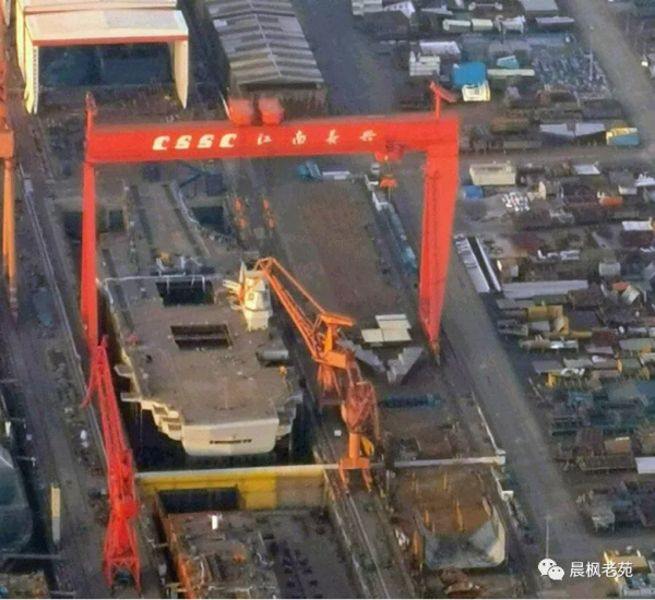 從艦橋看003航母的設計創意