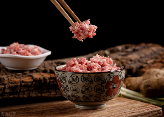 元旦吃餃子，韭菜白菜靠邊站，這4種菜做餡，鮮嫩多汁，營養美味