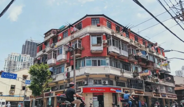 上海“豬籠城寨”一改造,居然美得像城市民宿,網紅蜂擁去打卡… 上海“豬籠城寨”一改造,居然美得像城市民宿,網紅蜂擁去打卡…