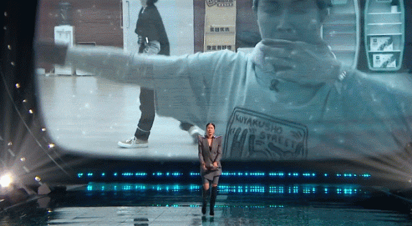 如何扯掉“塑膠歌手”的遮羞布？