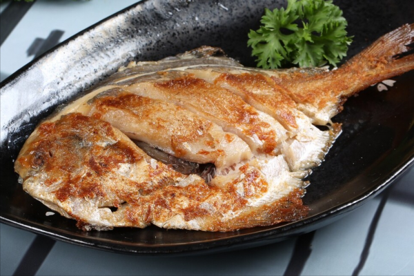 秋末冬初,記得多吃這魚,刺少肉鮮營養高,孩子一口氣吃一條 秋末冬初,記得多吃這魚,刺少肉鮮營養高,孩子一口氣吃一條