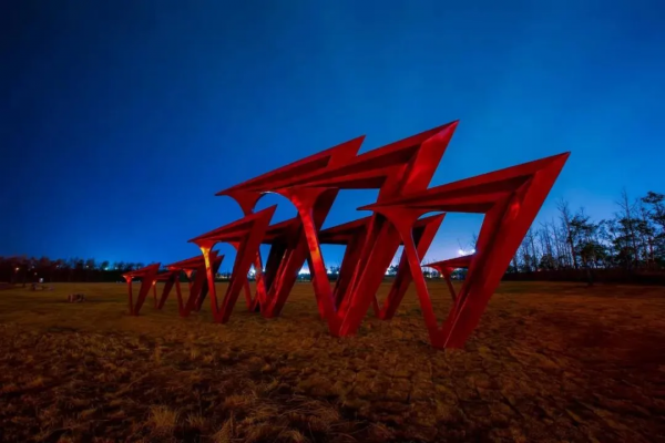 路邊的“展覽”！七件重量級城市雕塑上新，你會“偶遇”TA嗎？