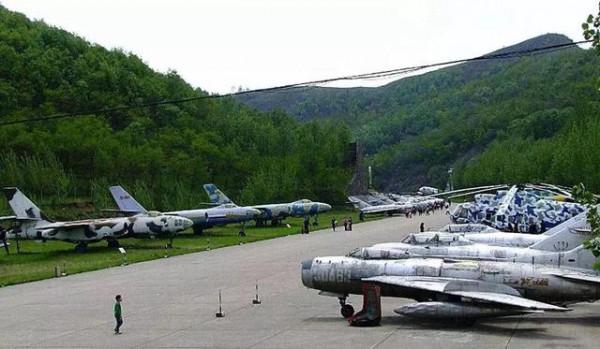 全是二代機,我國飛機墳場有啥作用?戰時會是最快的飛機補充源 全是二代機,我國飛機墳場有啥作用?戰時會是最快的飛機補充源