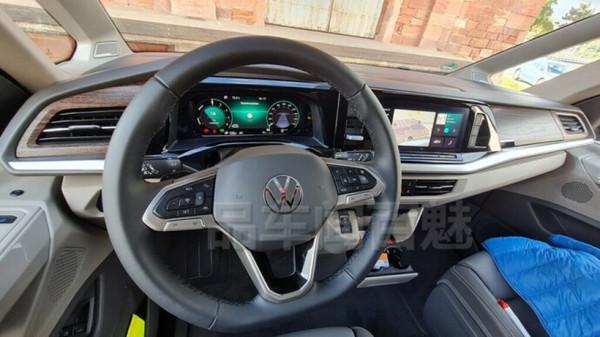 大眾新一代邁特威實拍，軸距超3米1，後排可秒變會議室，實用性強