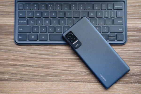 雷軍公佈小米 Civi 黑色版外觀