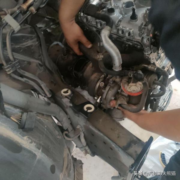 你們的奧迪燒機油是怎麼修的，我覺得這臺奧迪Q5燒機油的修法才對