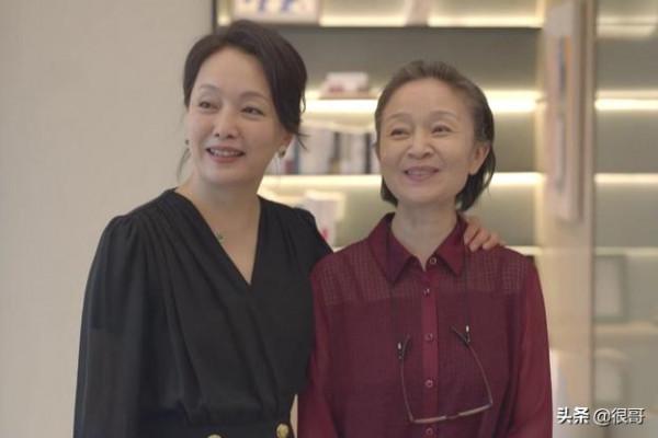《小敏家》中的佟兵媽和李主任，看似不起眼的配角，來頭都不小