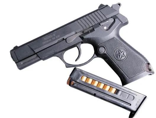 看看我國五款輕武器的戰鬥效能，81槓太過於經典，你看好哪款？