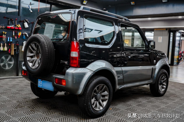 「可愛小車」整備一臺袖珍小車鈴木吉姆尼，有型才能釋放你的個性