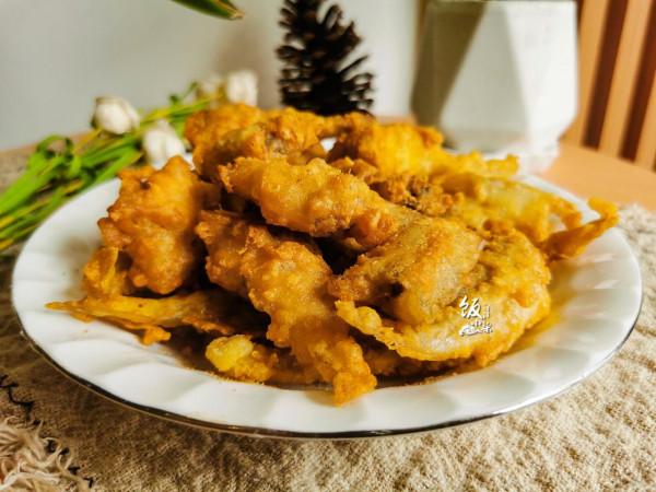 調油炸脆皮糊時，多加一樣料，不管炸什麼都酥脆，涼了不回軟