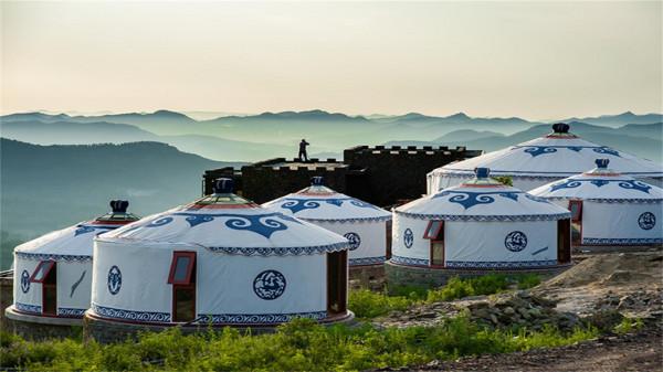 山東岱崮地貌，一處神奇的“秘境”，崮上草原最是獨特