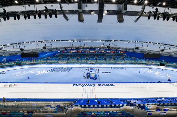 開練！外國運動員體驗&OpenCurlyDoubleQuote;冰絲帶&rdquo;最快的冰